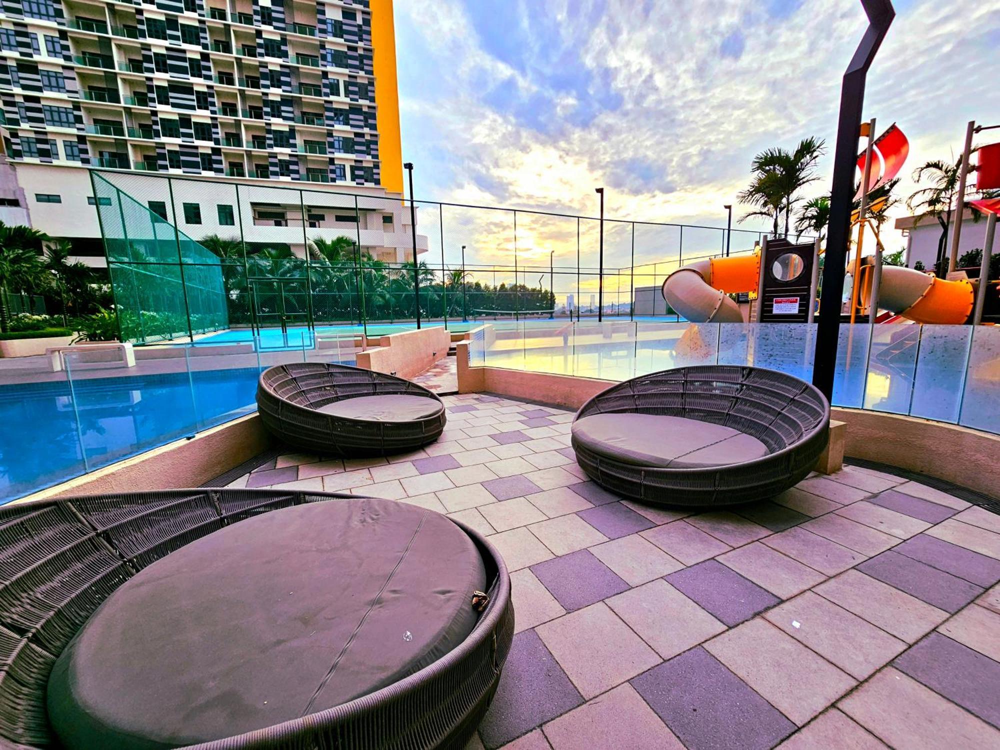 Bali Residence Waterpark Executive Suites Melaka By Ggm Malacca Exterior foto