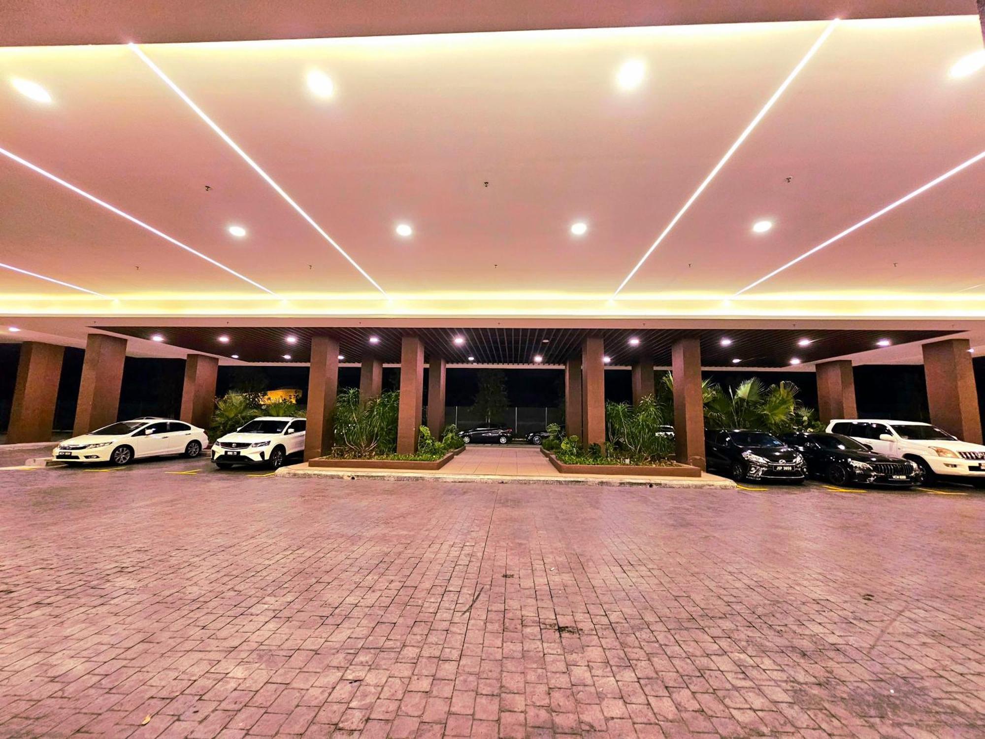 Bali Residence Waterpark Executive Suites Melaka By Ggm Malacca Exterior foto